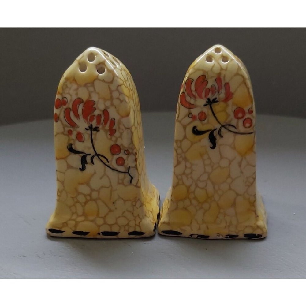 Royal Winton Yellow Pebbles 1430 Salt & Pepper Shakers Set 1930s